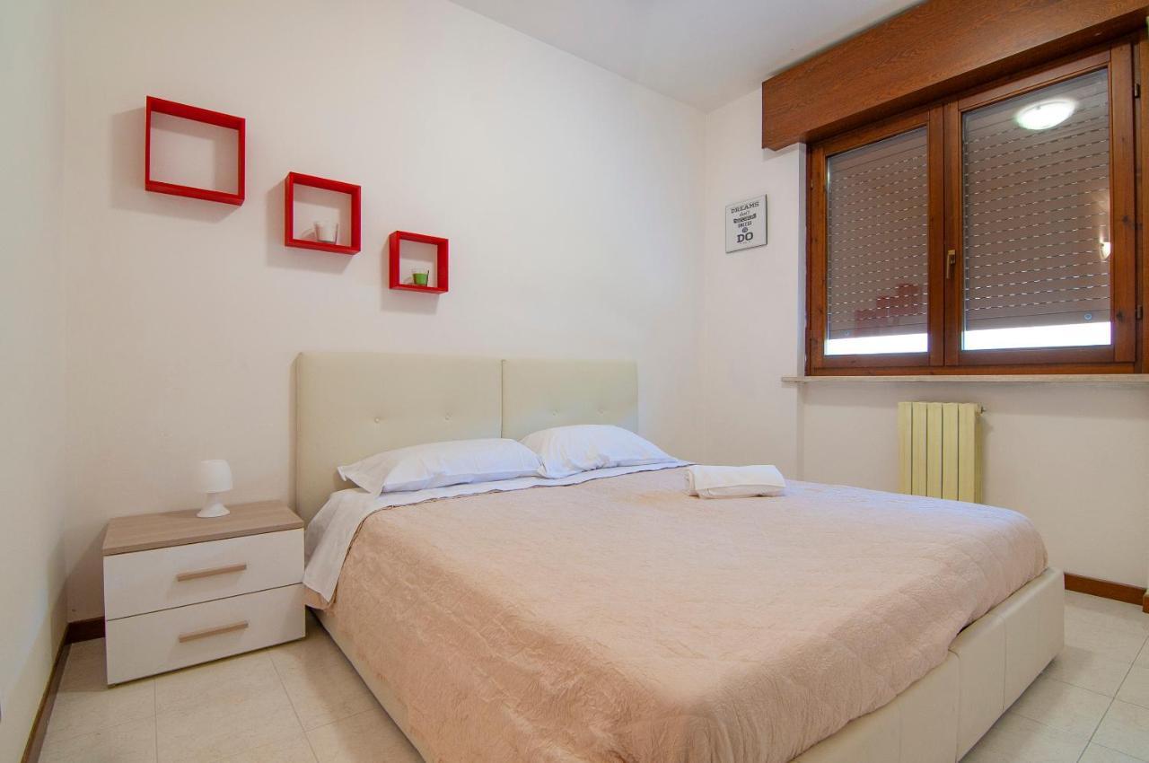 Verona - Familyoasi Free Parking And Garden Bagian luar foto
