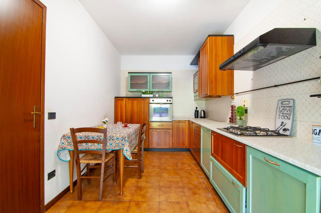Verona - Familyoasi Free Parking And Garden Bagian luar foto