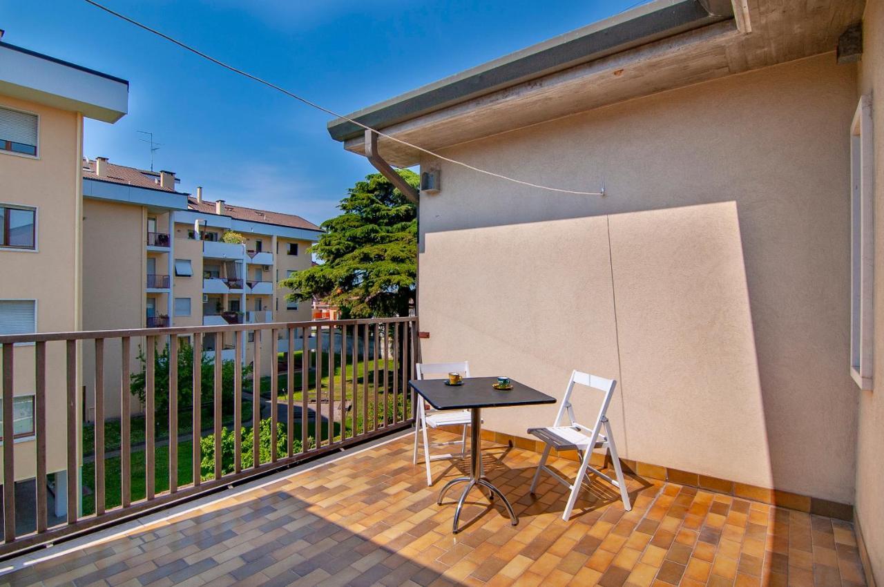 Verona - Familyoasi Free Parking And Garden Bagian luar foto