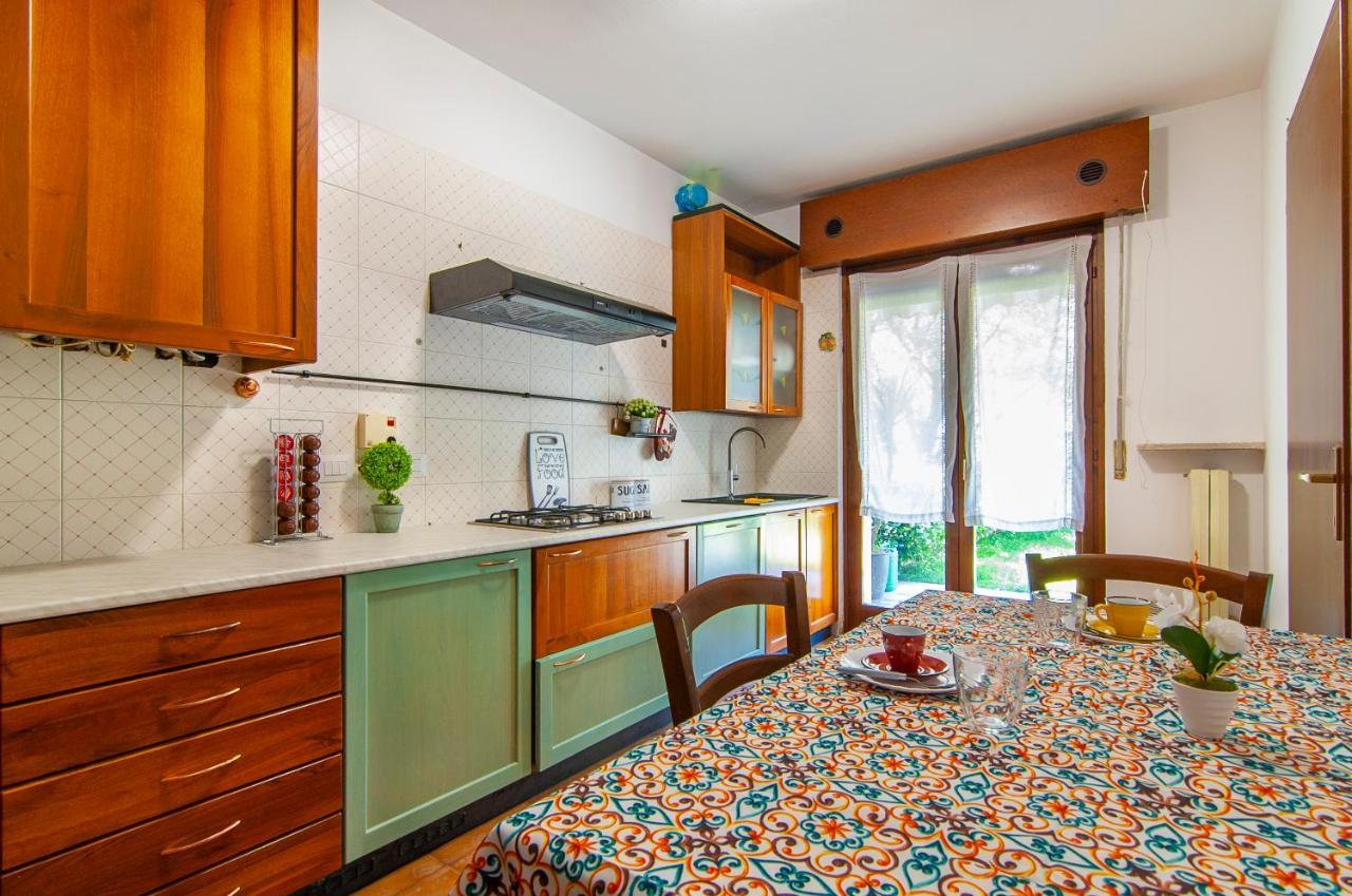 Verona - Familyoasi Free Parking And Garden Bagian luar foto